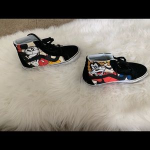 Disney Vans (limited) (6.5)